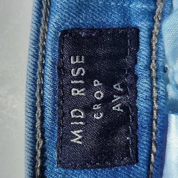 Lucky Brand Mid Rise Ava Crop Light Wash Size 6/28 - Picture 13 of 15